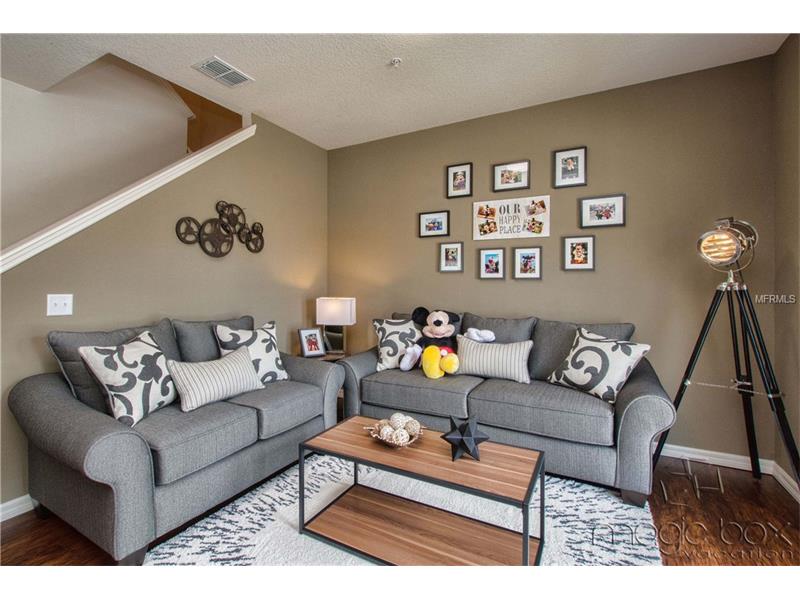 Nova Casa Mobiliado em West Lucaya Resort - 4 Dormitrios - 5 minutos a Disney - $ 269,000