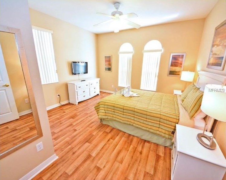 Casa pronta pra morar ou fazer aluguel temporario - 5 dormitorios / mobiliada / com piscina $274,900  