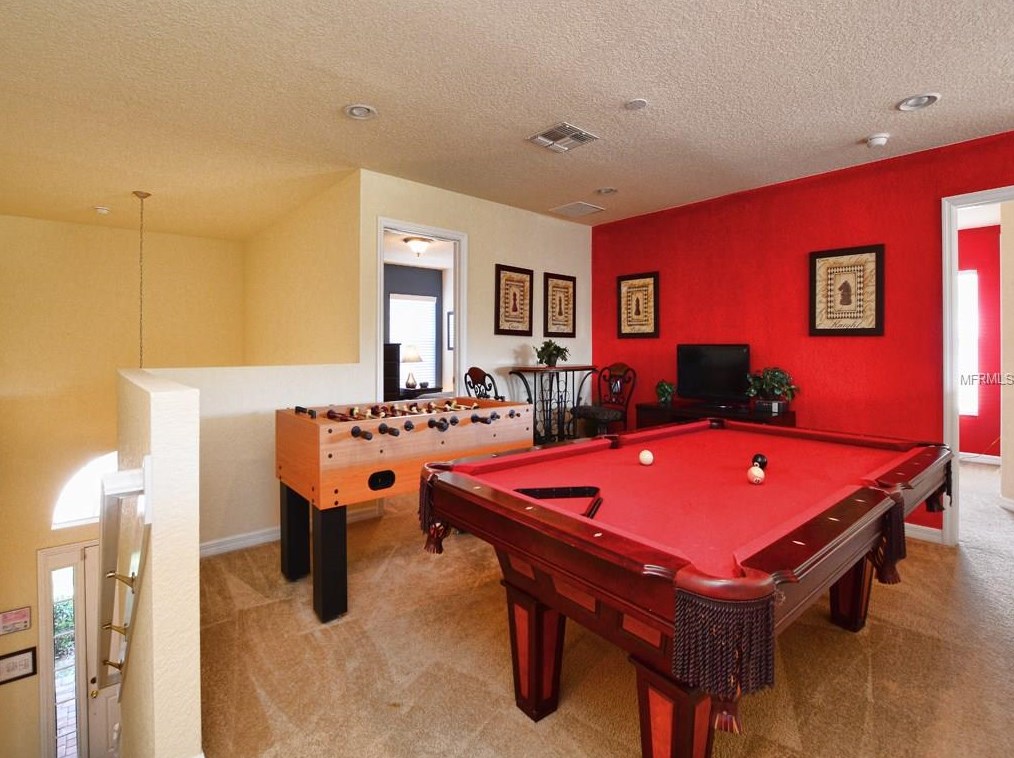 Casaro 6 Dormitorios Mobiliado em Condominio Fechado - Orlando $324,900  