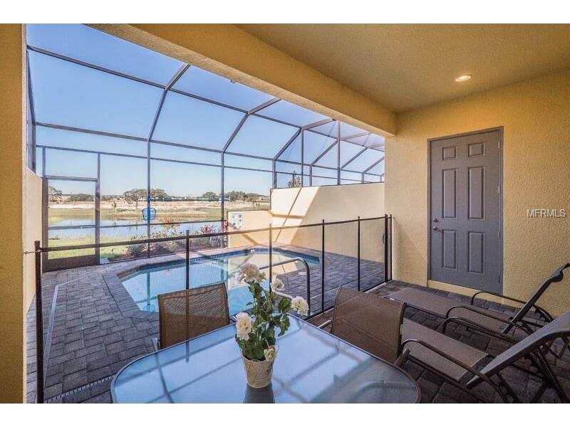 Casa Gemeada 3 quartos mobiliado com piscina particular em Festival Resort - Champions Gate $300,000   