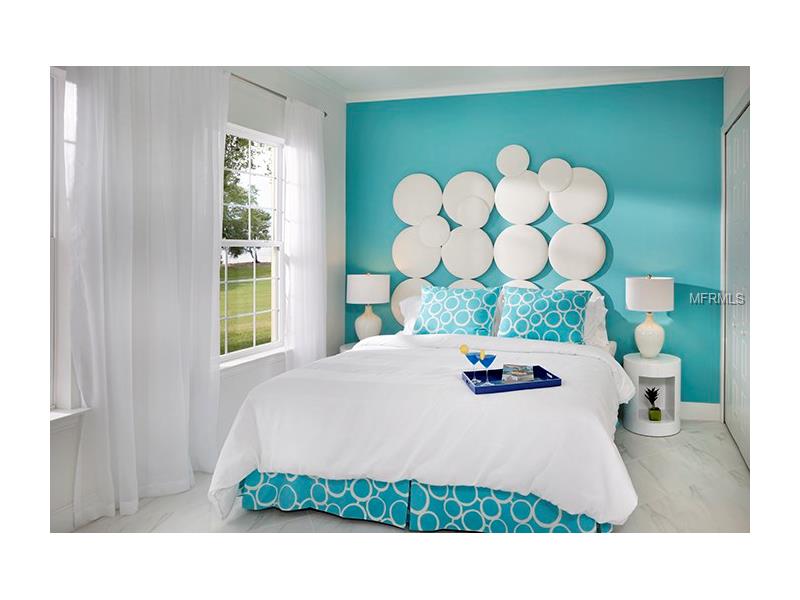 Casa Nova 5 dormitorios mobiliado pronto pra sua ferias e fazer aluguel temporario - Orlando $301,800 