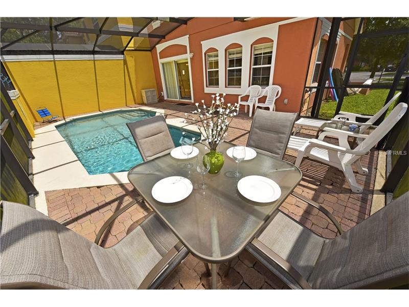 Townhouse 4 dormitorios com piscina particular no Encantada Resort - Kissimmee $217,000 
  

 
