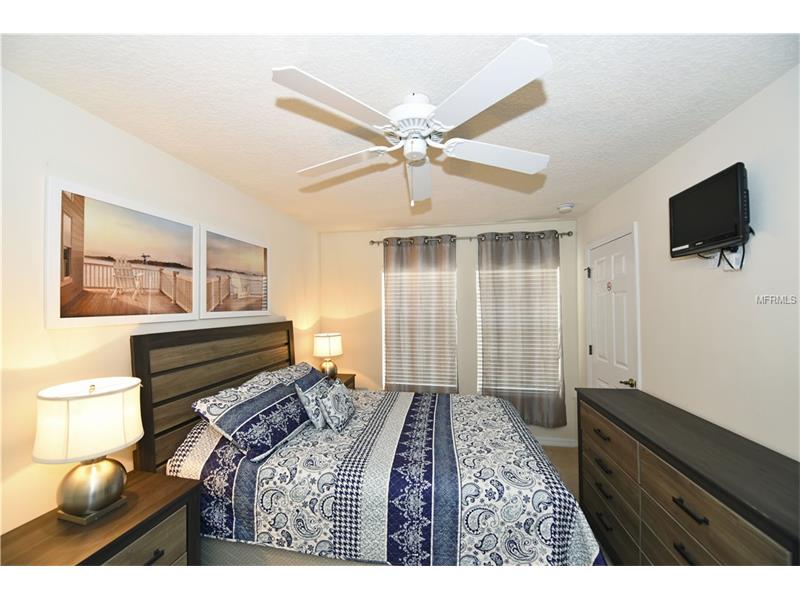 Townhouse 4 dormitorios com piscina particular no Encantada Resort - Kissimmee $217,000 
  


 