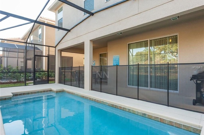 Casarao 6 dormitorios com piscina particular - todo mobiliado - Paradise Palms Resort - Kissimmee  $339,990
 