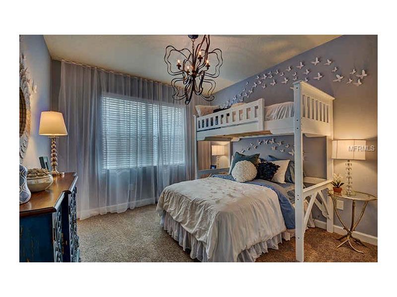 Casa Nova 5 Dormitorios no Champions Gate Resort   $ 390,960
 


  