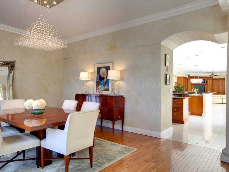 Casa Luxuosa em Local Milionário de Orlando $1,180,000