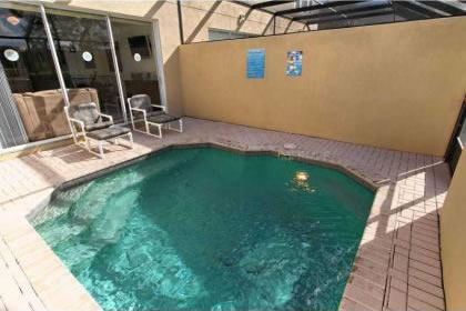 Apto. com piscina particular em Kissimmee (Orlando) $205,000