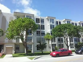 Apartamento em Miami Beach $169,000