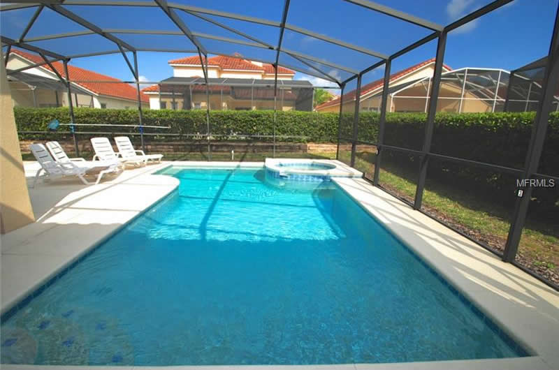 Casarão de 5 quartos com piscina perto da Disney em Davenport - Orlando $299,000