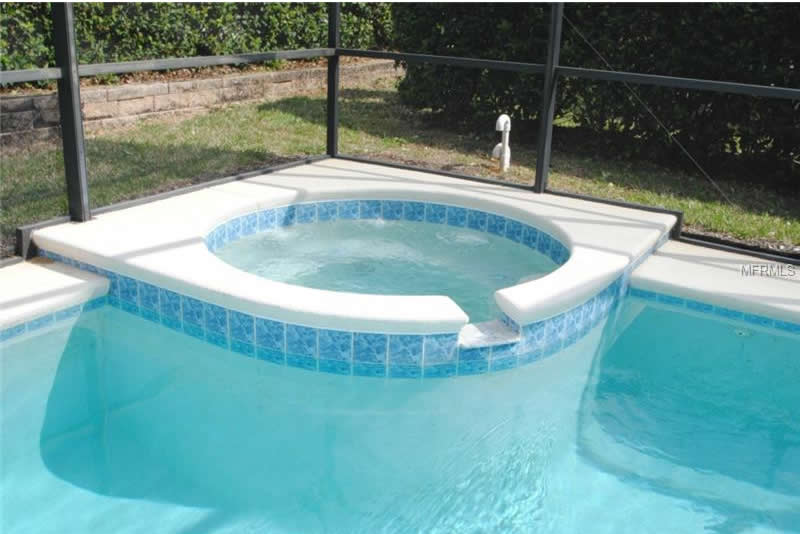 Casarão de 5 quartos com piscina perto da Disney em Davenport - Orlando $299,000