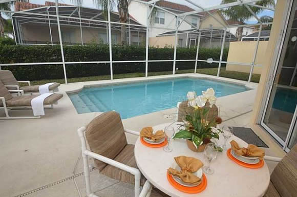 Casa mobiliada com piscina em Davenport - Orlando $179,000