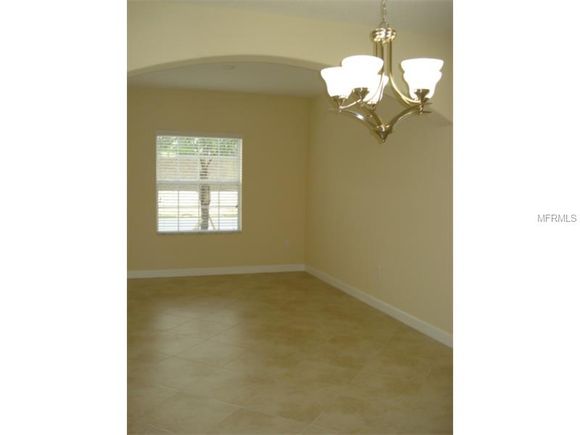 
Casa Nova - 4 dormitorios dentro condominio de Luxo - Davenport / Orlando $272,590  