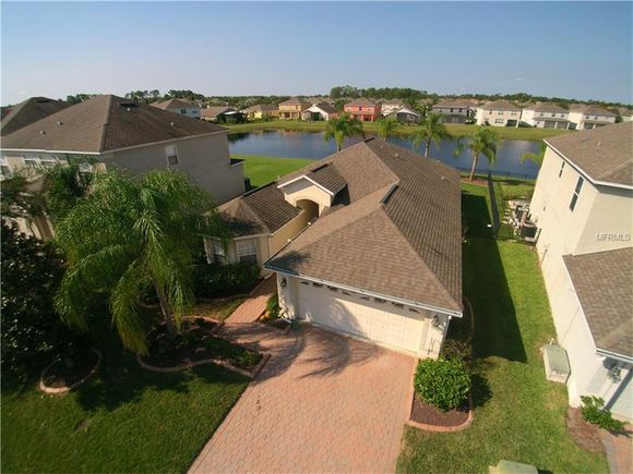  Casa de Luxo com vista para a lagoa em condomínio fechado - Davenport - Orlando $238,000