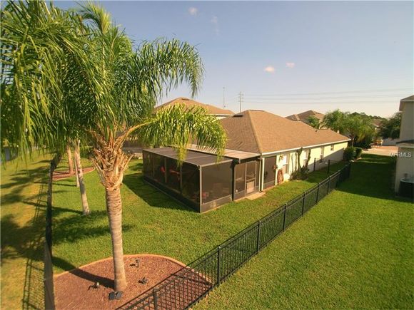   Casa de Luxo com vista para a lagoa em condomínio fechado - Davenport - Orlando $238,000  
