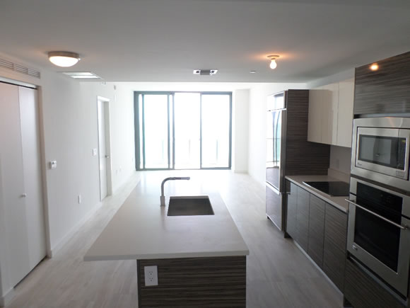 Apartamento Novo em Prédio de Luxo - Icon Bay - Miami - $565.000