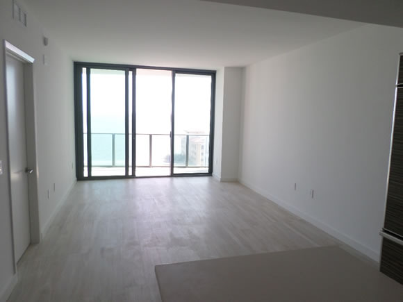 Apartamento Novo em Prédio de Luxo - Icon Bay - Miami - $565.000