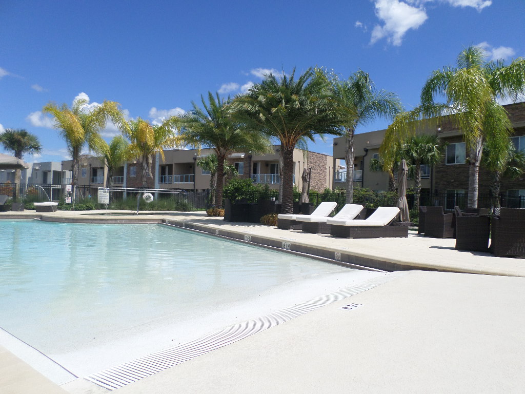 Magic Village Resort - Casa Nova em frente a lagoa - $425,000 