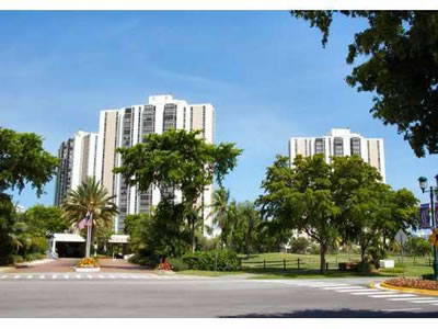 Aventura - Miami, Florida Apartamento Luxo com vista de Campo de Golf $199,000