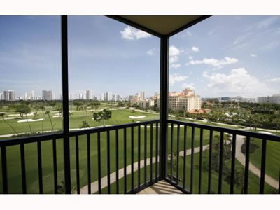 Aventura - Miami, Florida Apartamento Luxo com vista de Campo de Golf $199,000