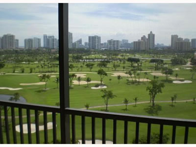 Aventura - Miami, Florida Apartamento Luxo com vista de Campo de Golf $199,000