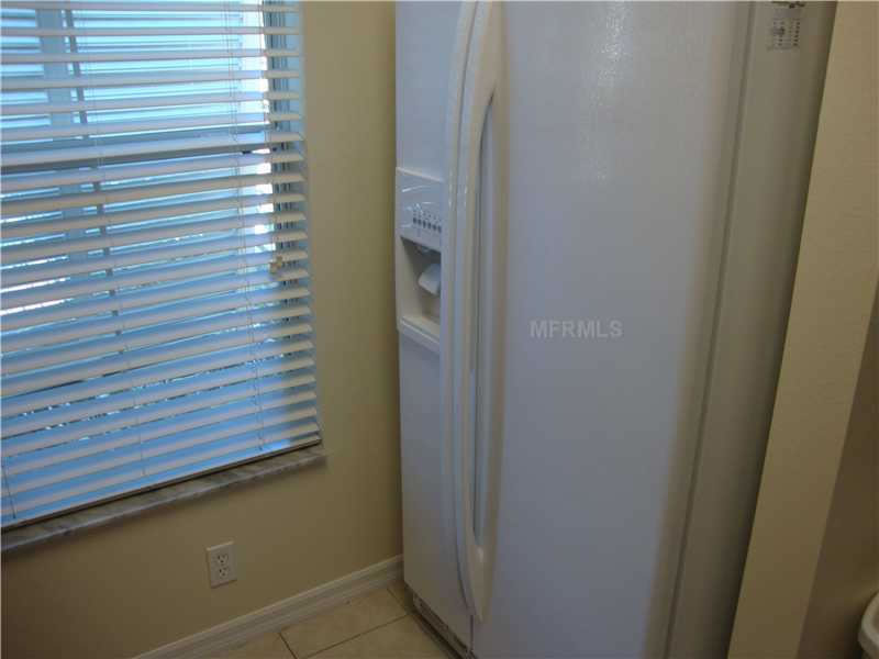 Townhouse em Condominio com Área de Lazer em Orlando $180,000