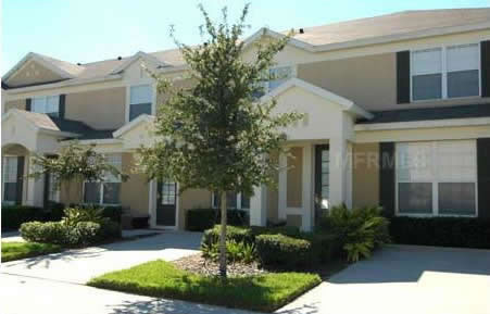 Townhouse em Orlando com Bela Mobilha e Quarto do Mickey $198,000