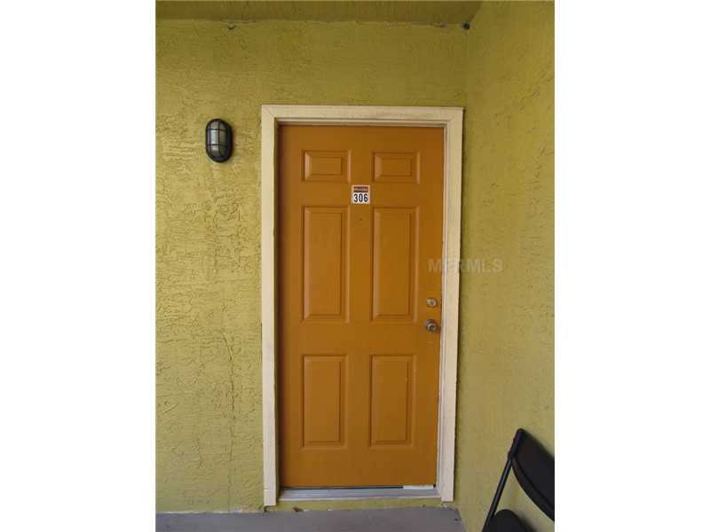 Apto 2 Quartos / 2 Banheiros em Kissimmee (Orlando) $109,000