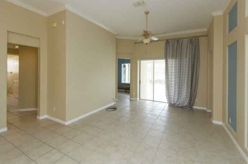 Casa a Alguns  Minutos de Parques Temáticos em Orlando $450,000