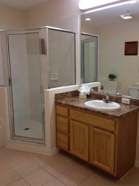 Apartamento de 3 Quartos no Caribe Cove, em Orlando $136,900