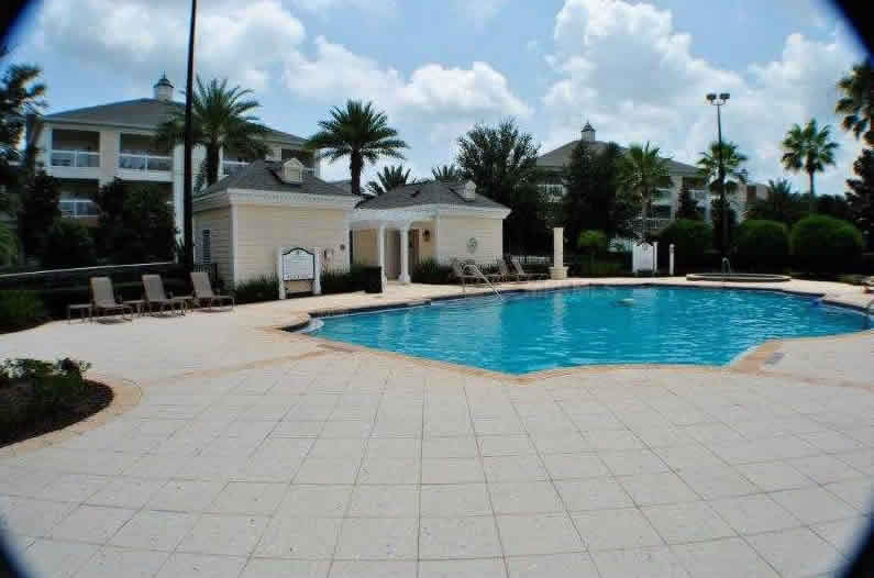 Apartamento Maravilhoso em Condomínio com 11 Piscinas, Restaurante e Hotel $187,900