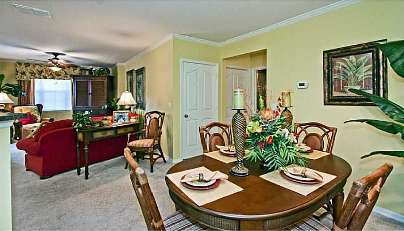 Apartamento a Minutos de Walt Disney World e Downtown Disney $235,000