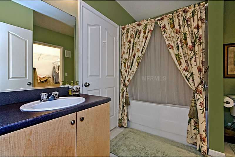 Apartamento a Minutos de Walt Disney World e Downtown Disney $235,000