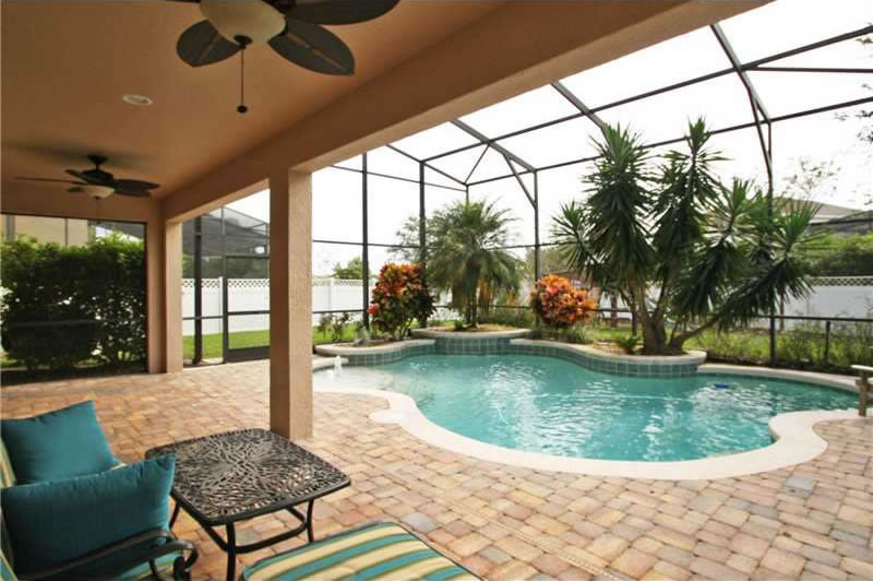 Casarao com Piscina em Orlando $449,800