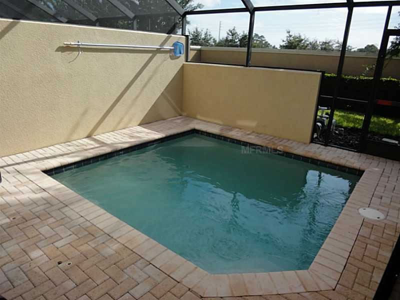 Townhouse com Piscina Particular em Kissimmee $209,000