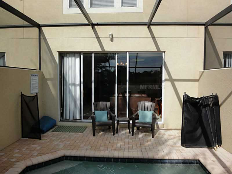 Townhouse com Piscina Particular em Kissimmee $209,000