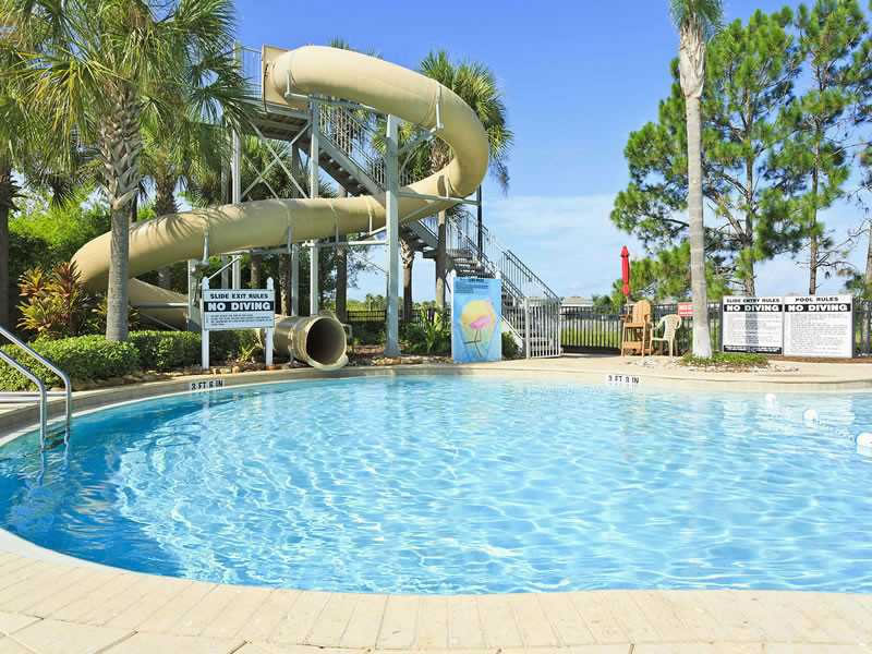 Townhouse com Piscina Particular em Kissimmee $209,000