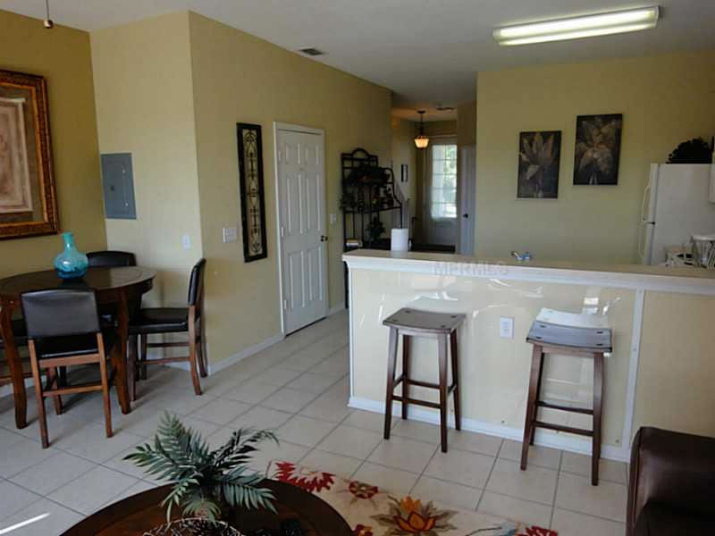 Townhouse com Piscina Particular em Kissimmee $209,000