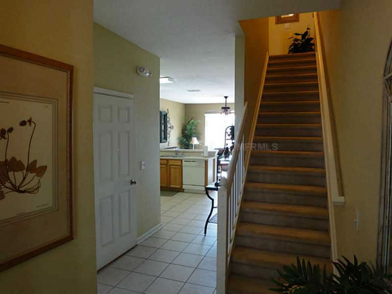 Townhouse com Piscina Particular em Kissimmee $209,000