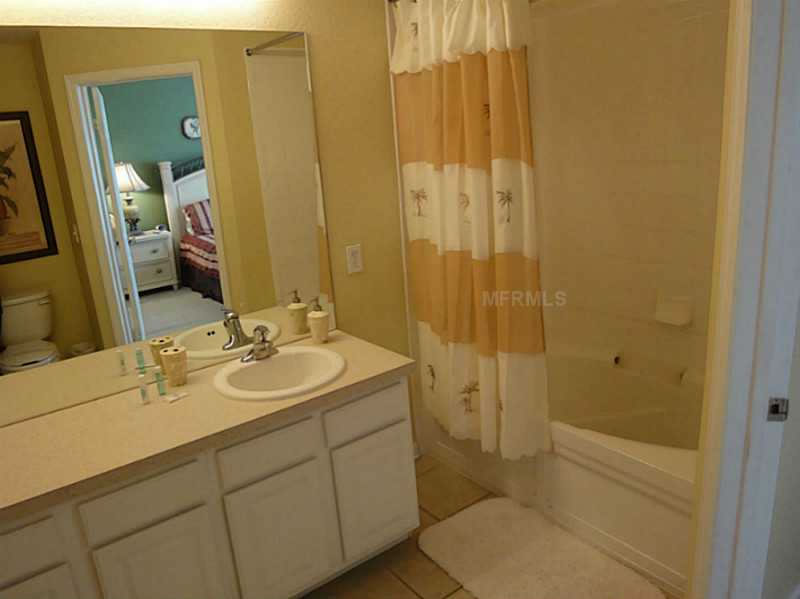 Townhouse com Piscina Particular em Kissimmee $209,000