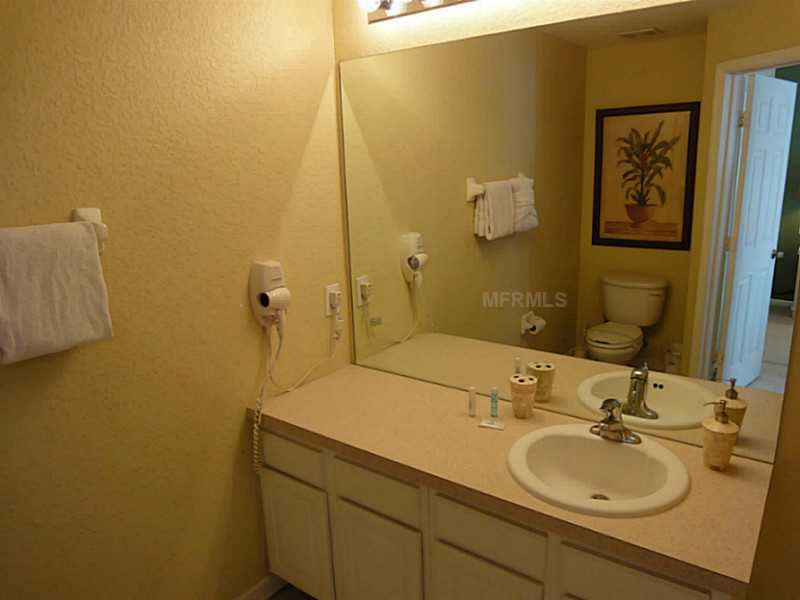 Townhouse com Piscina Particular em Kissimmee $209,000