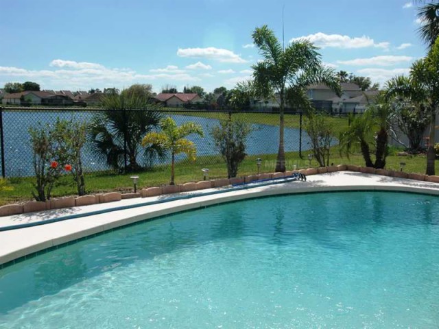 Casa Com Piscina em Orlando $200,000