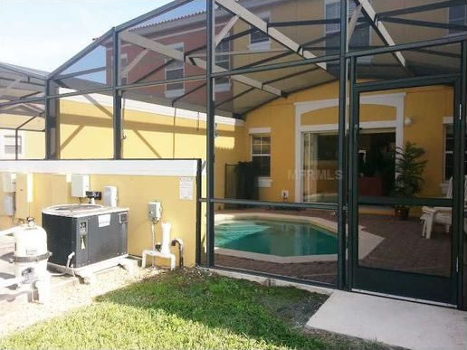 Townhouse com Piscina Particular Kissimmee Orlando $189,000