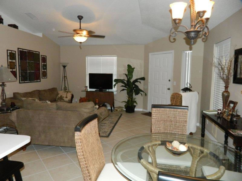 Casa em Condominio Fechado Ft.Pierce, Florida - 2 qts / 2 ban - $69.000