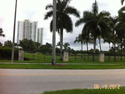 Apto em Miami - 2 Qts / 2 Ban - 105m2 $149,000