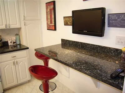 Apto 3 Qts em Miami $135,500