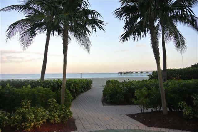 Miami Beach Apto. Em Frente A Praia $799,000