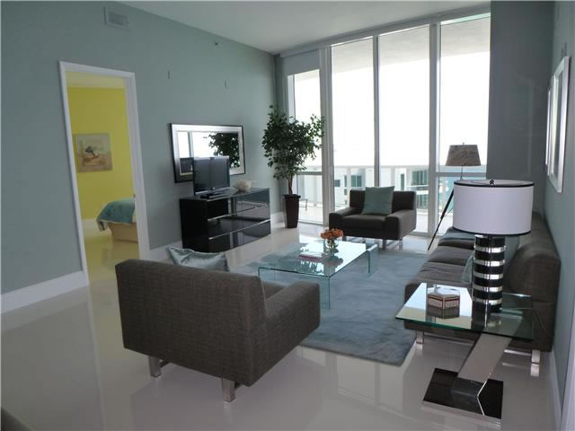 Apto Super-Chik em Miami Beach! $1,490,000