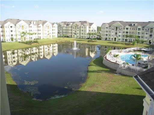 Apartamento Perto da Disney com Piscina e Lago