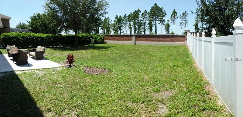 Casarão de 5 quartos com sala de cinema dentro casa em Windermere - Orlando $459,900