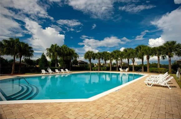 Casa de 1º Locação em Condomínio Fechado para Férias com Piscina em Davenport - Orlando $310,325